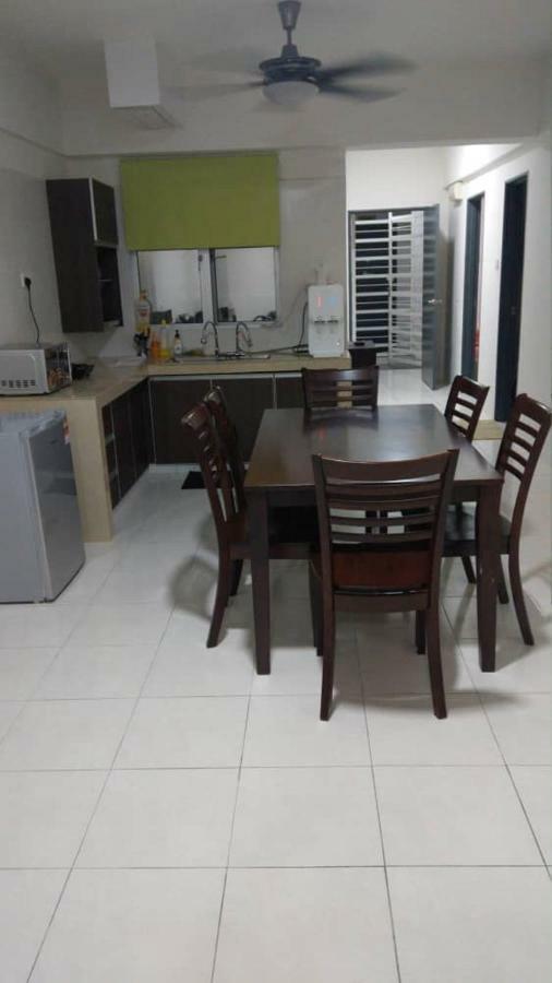 Spacious & Cozy Condo - Hijauan Heights Block C Kajang Exterior photo