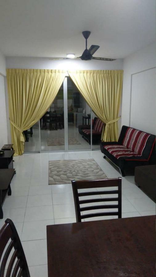 Spacious & Cozy Condo - Hijauan Heights Block C Kajang Exterior photo